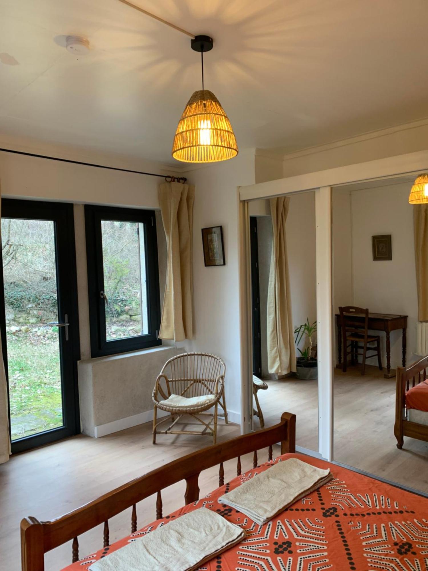 Les Favouilles - Gite & Chambres D Hotes Dauphin المظهر الخارجي الصورة